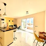 Villa D1mora Nautilus - Incredible Location At
