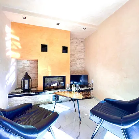 D1mora Nautilus - Incredible Location At Villa